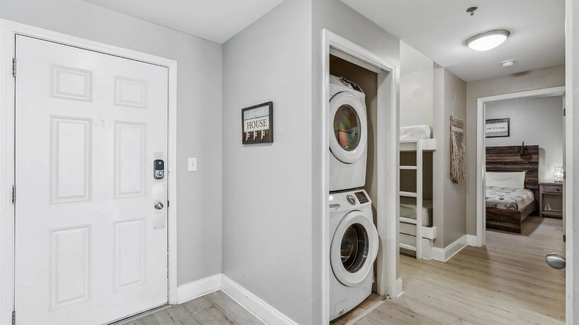 Laketown Wharf #1427 By Nautical Properties Panama City Beach Holiday home